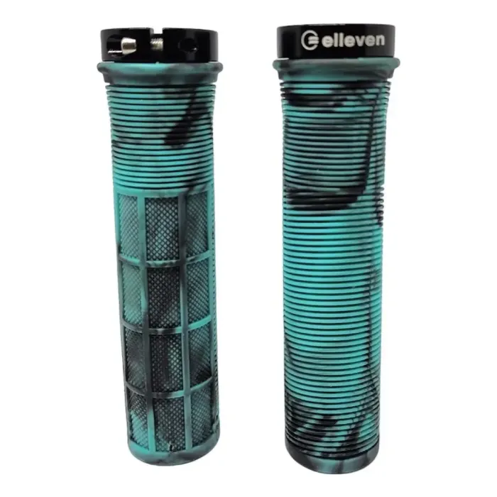 Manopla Mtb Elleven Borracha Camuflada Verde Água Travas 130mm Cor Azul E Preta